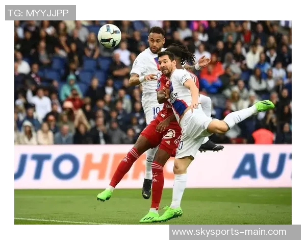 西甲激战：本菲卡与巴黎圣日耳曼战成平局补时进球引发全场狂欢