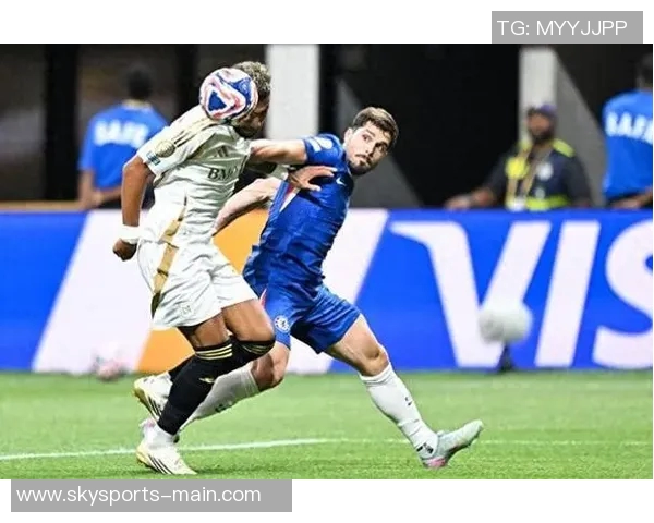 德甲激战：本菲卡与切尔西战成平局全场气氛火爆赛后点评引发热议